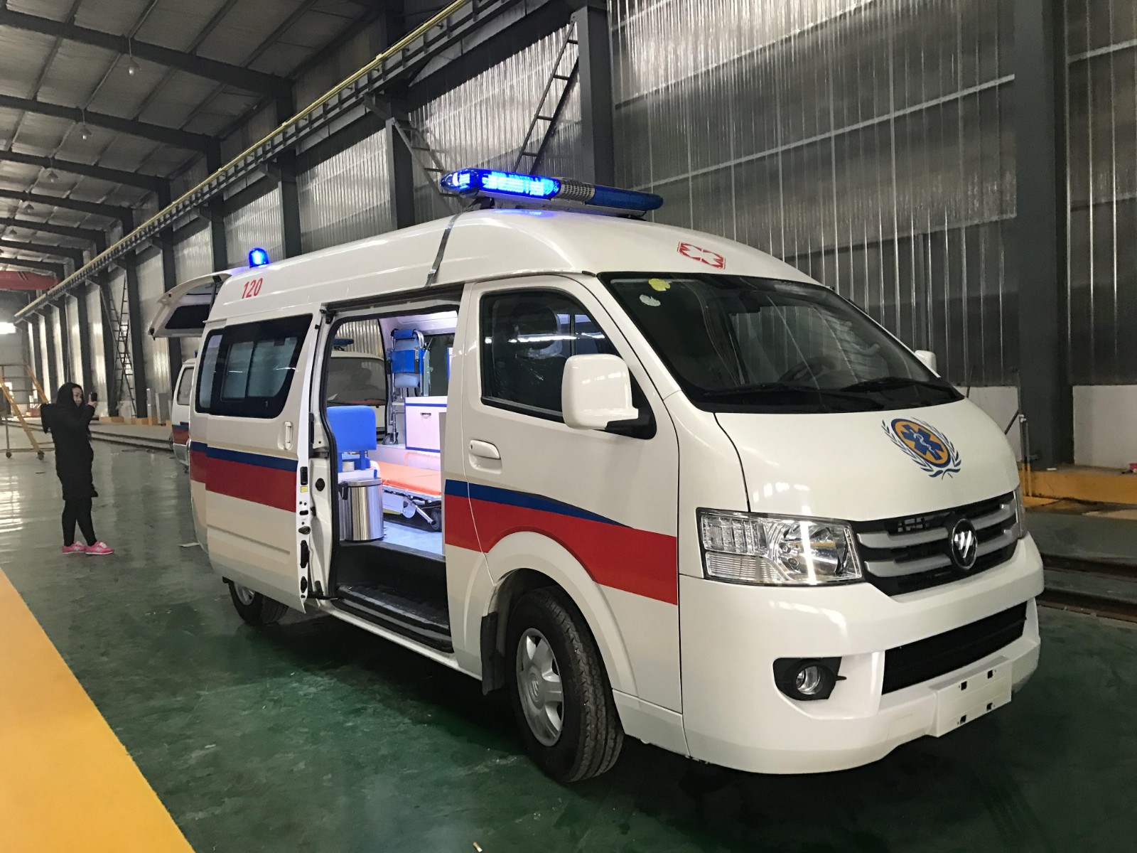 康定市救护车转院